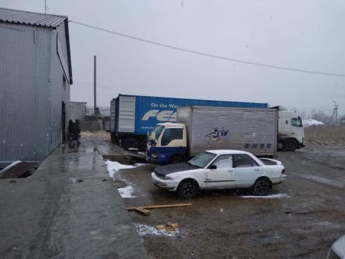 08.04. г. Хабаровск, выгрузка 327 контейнера